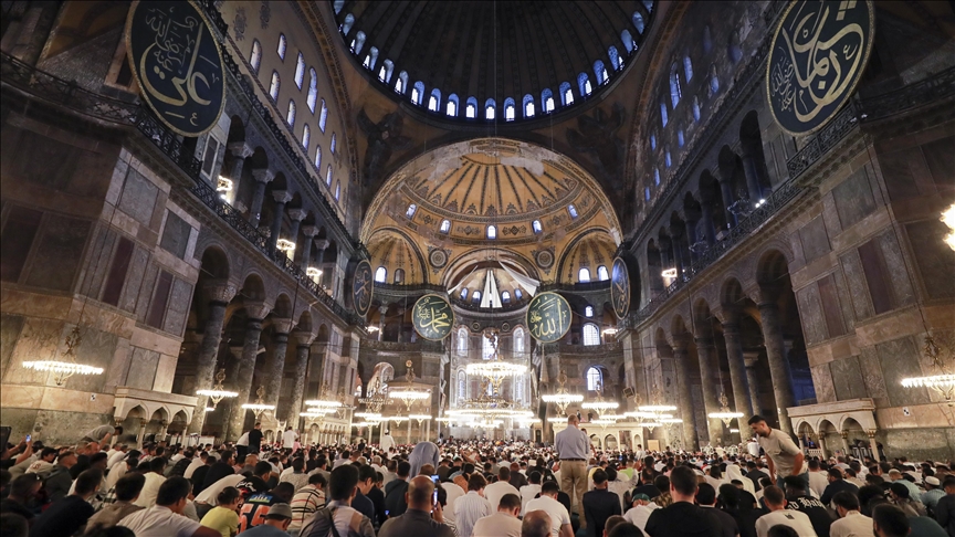 Milyonlarca Müslüman Kurban Bayramı'nı kutluyor