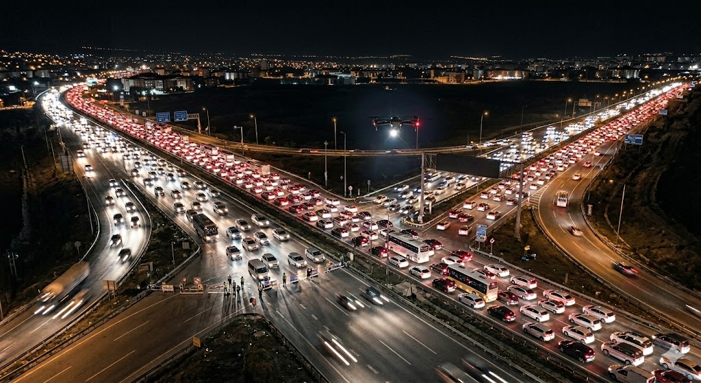 Kilit kavşak Kırıkkale'de dönüş yoğunluğu
