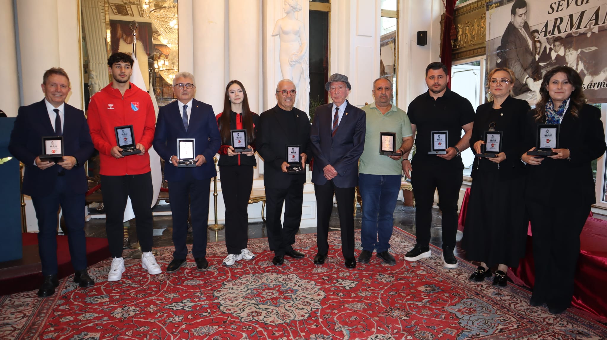 Türk sporunun başarılı isimleri Arman Talay Ödülleri'nde buluştu