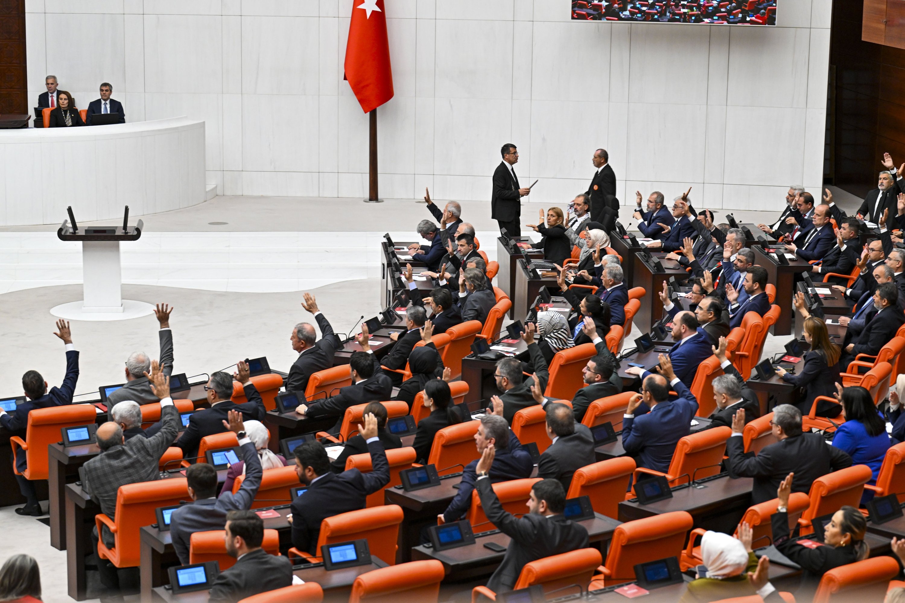 TBMM Plan ve Bütçe Komisyonu’ndan 24 maddelik kanun teklifi kabul edildi