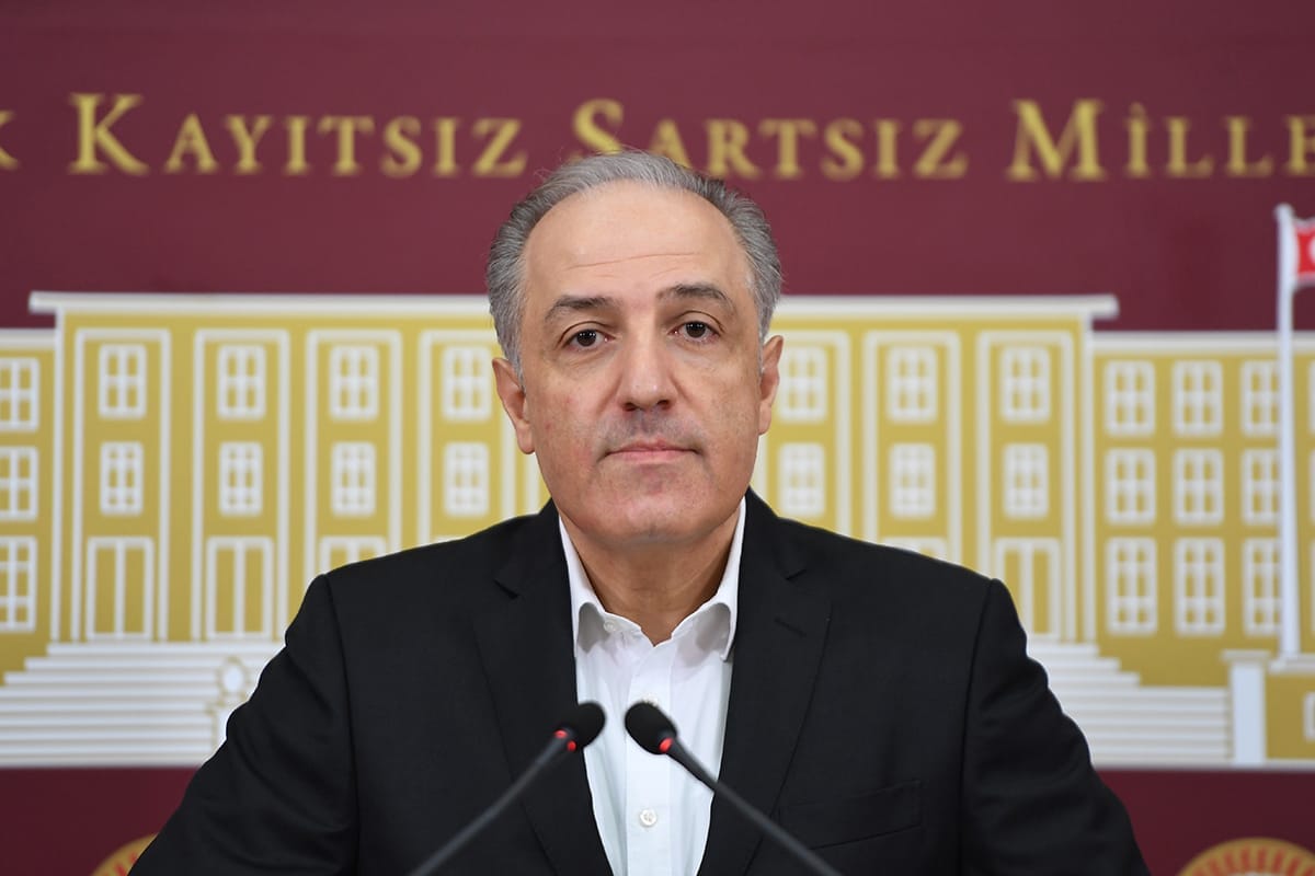 Yeneroğlu’ndan iktidara sert sözler: Mağdurdan zalime dönüştüler