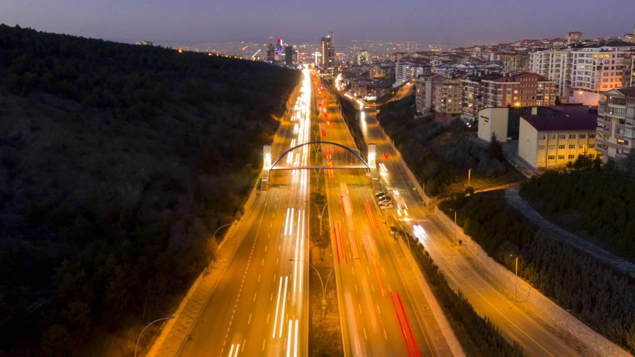 Ankara’da sürücüler dikkat: O yol trafiğe kapatıldı