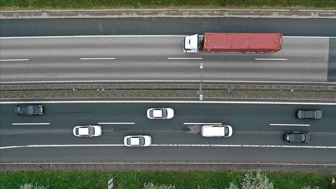 Sürücüler dikkat! Yol çalışmaları devam ediyor