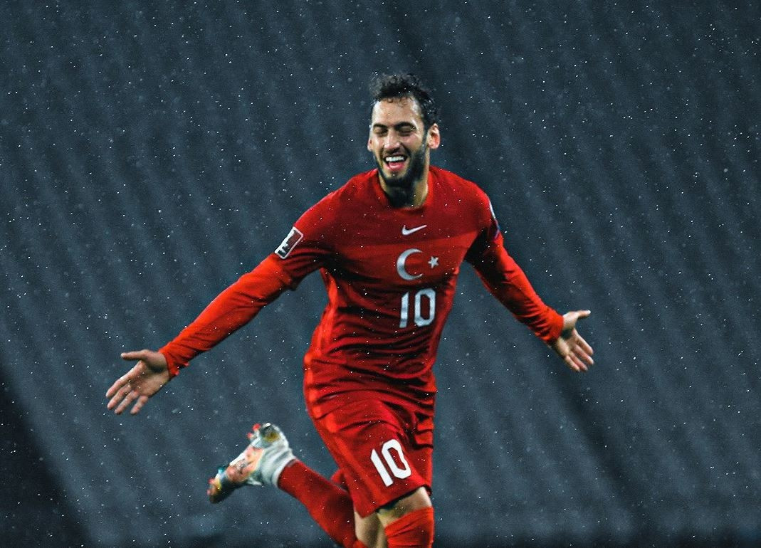 Hakan Çalhanoğlu: “Hedefimiz Dünya Kupası”