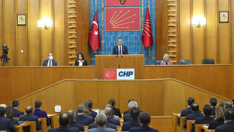 CHP'deki krizin ardından Meclis harekete geçti: Partilere 'grup salonu' talimatı