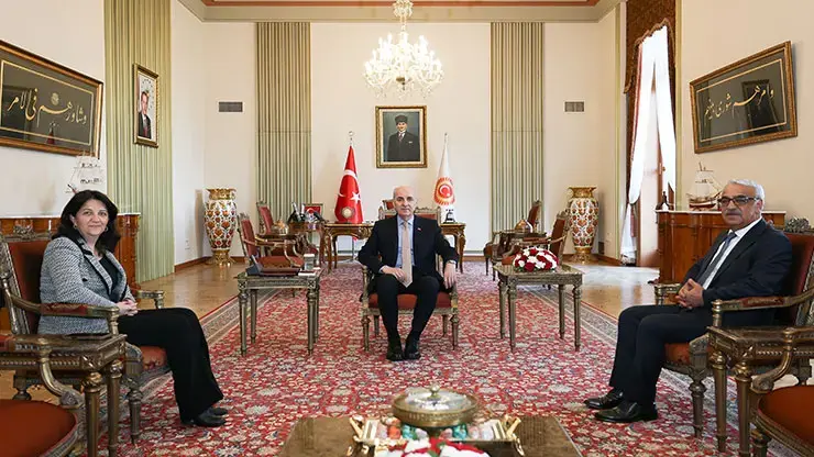 TBMM Başkanı Kurtulmuş, İmralı Heyeti ile bir araya geldi