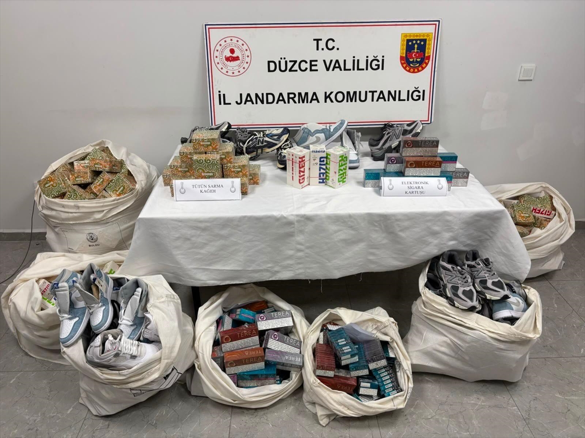 Düzce’de üç noktaya operasyon: Kaçakçılık ağı deşifre oldu