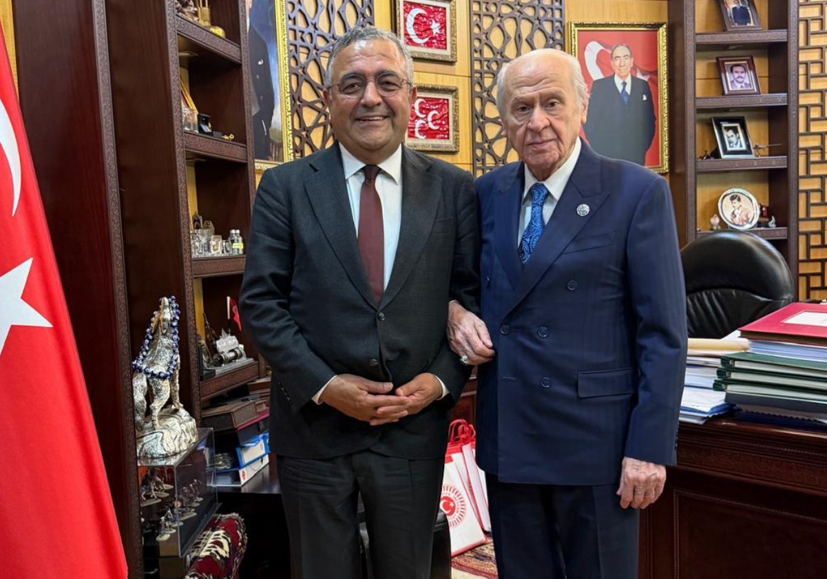 CHP’li isimden MHP lideri Bahçeli’ye sürpriz ziyaret