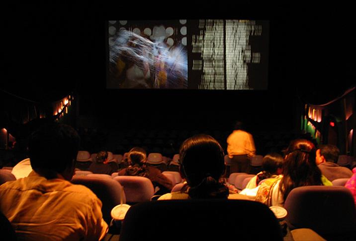 ''Film özel bileti'' sistemi resmen devreye girdi