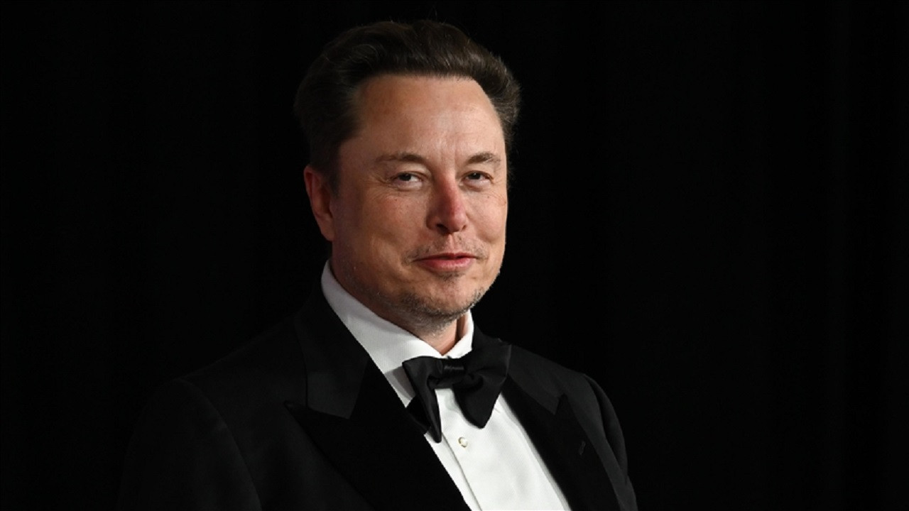 Musk’ın sözleri tartışma yarattı: “Siyasetçiler suçlarını gizliyor” çıkışı