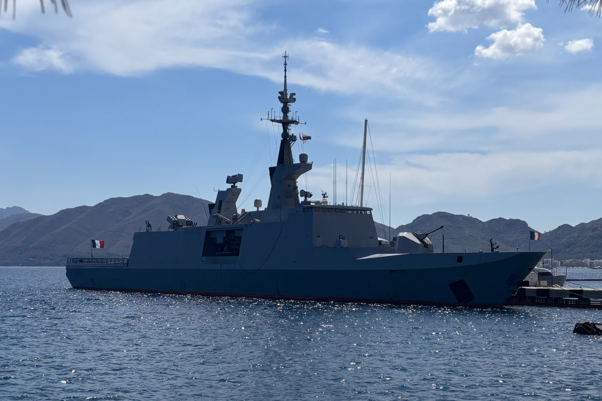 Nato gemisi Marmaris’e demirledi: Fransız savaş gemisi limanda