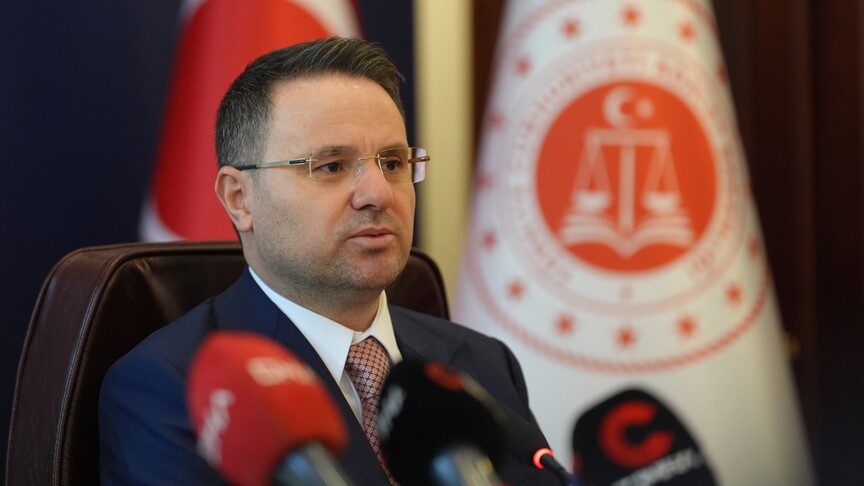 Bakan Gürlek duyurdu: İki faili meçhul dosyada sis perdesi aralandı
