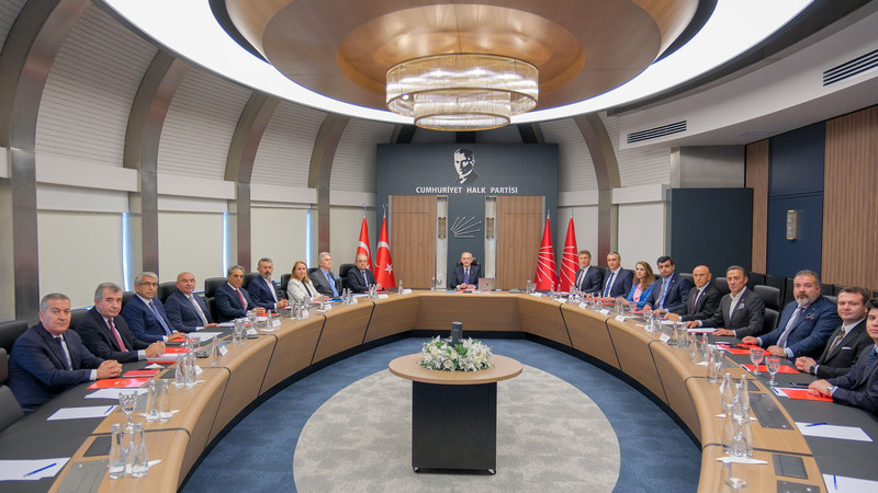 CHP'de 'arınma' mesaisi: İşte kulislerde konuşulan o isimler