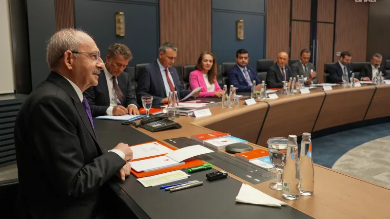 CHP'de iki il başkanı daha görevden alındı