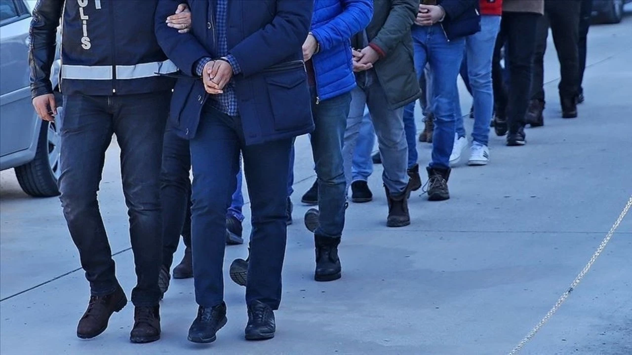 İstanbul merkezli sahte reçete operasyonunda 19 gözaltı