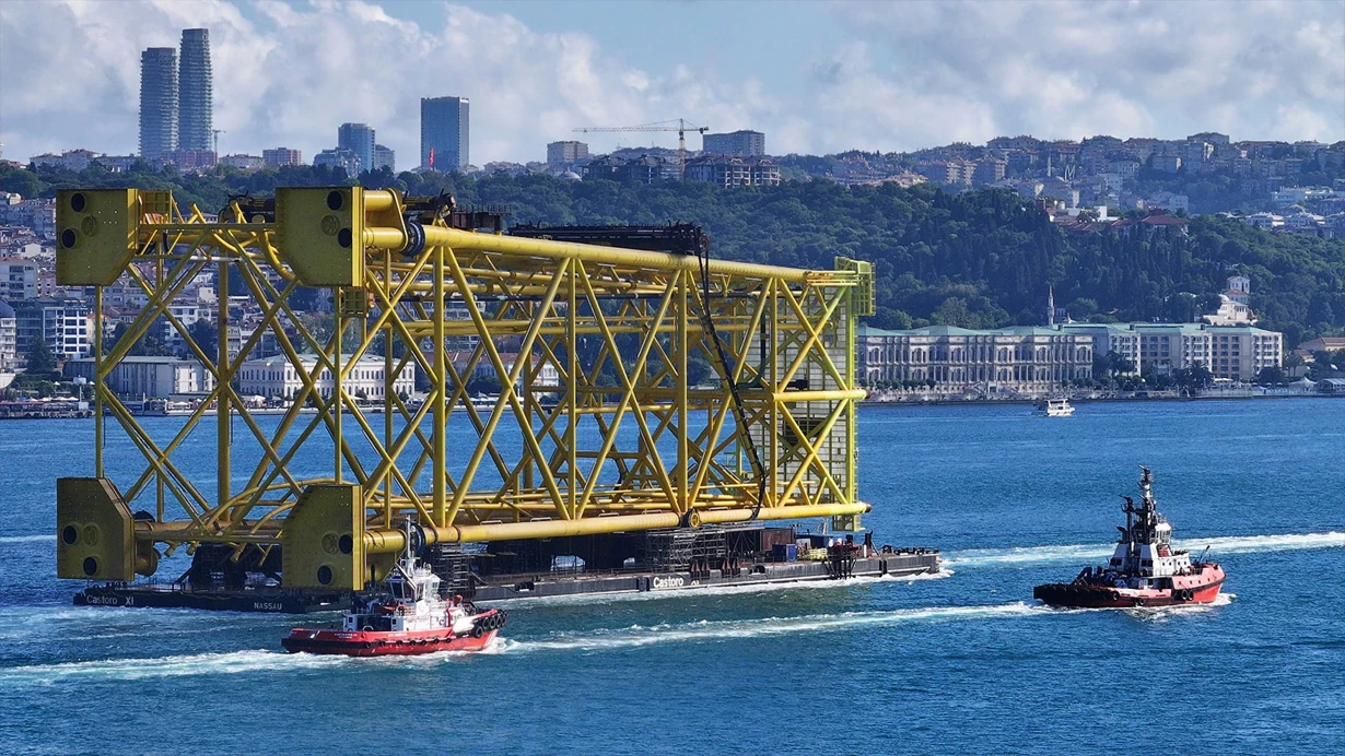 CASTORO XI İstanbul Boğazı’nda görüntülendi