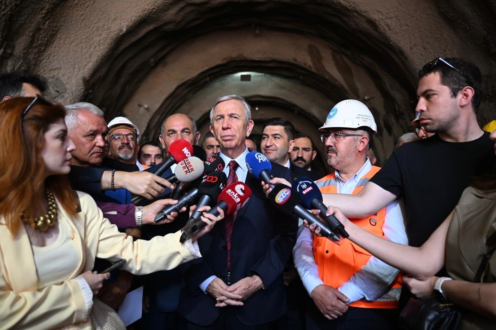 Mansur Yavaş'tan AK Parti'ye geçen başkanlar için net mesaj: Bizim bir kaybımız yok