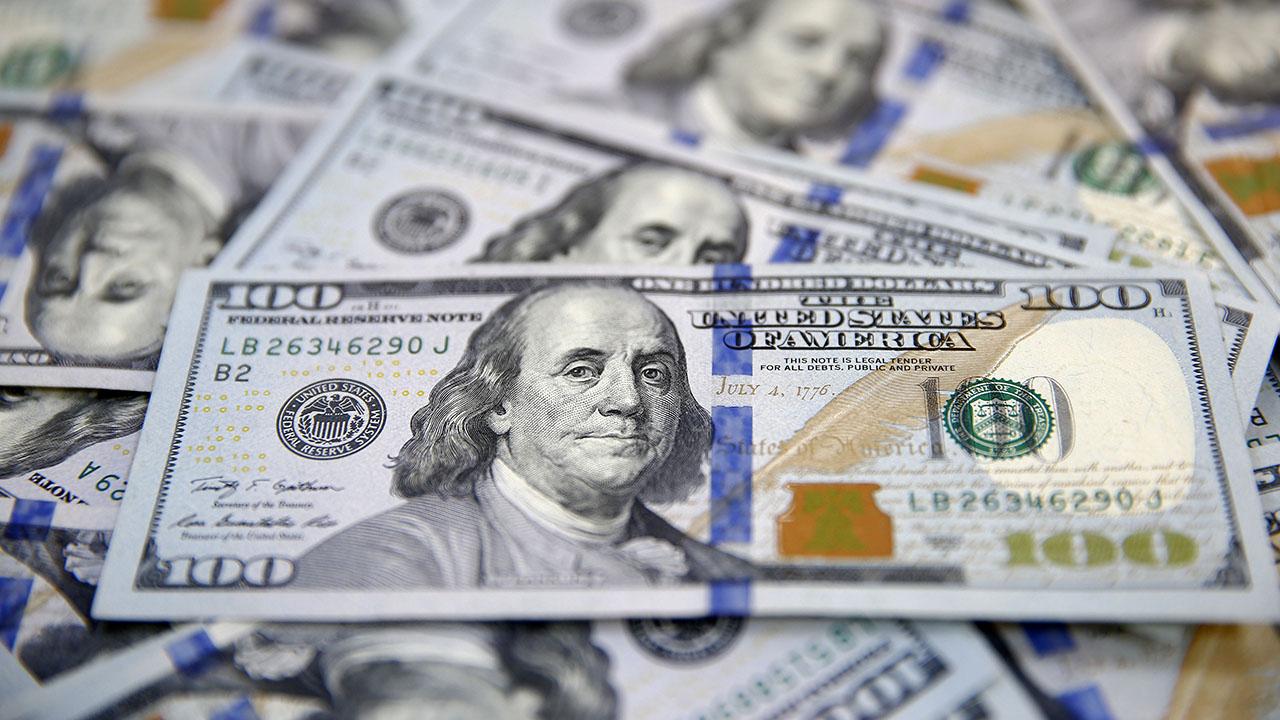 Dolar yükseldi, Avro geriledi: Piyasada ilk rakamlar geldi