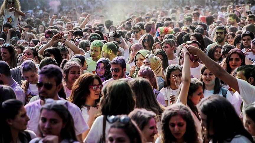 Biletlerde gençlere özel vergi kalkanı geliyor