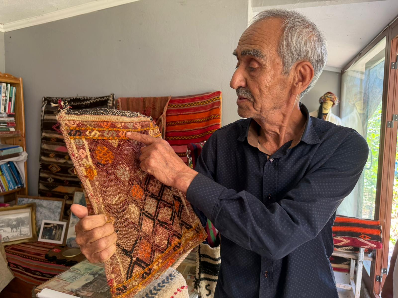 32 Yılda Topladığı Yörük Hazinesini Evinde Yaşatıyor