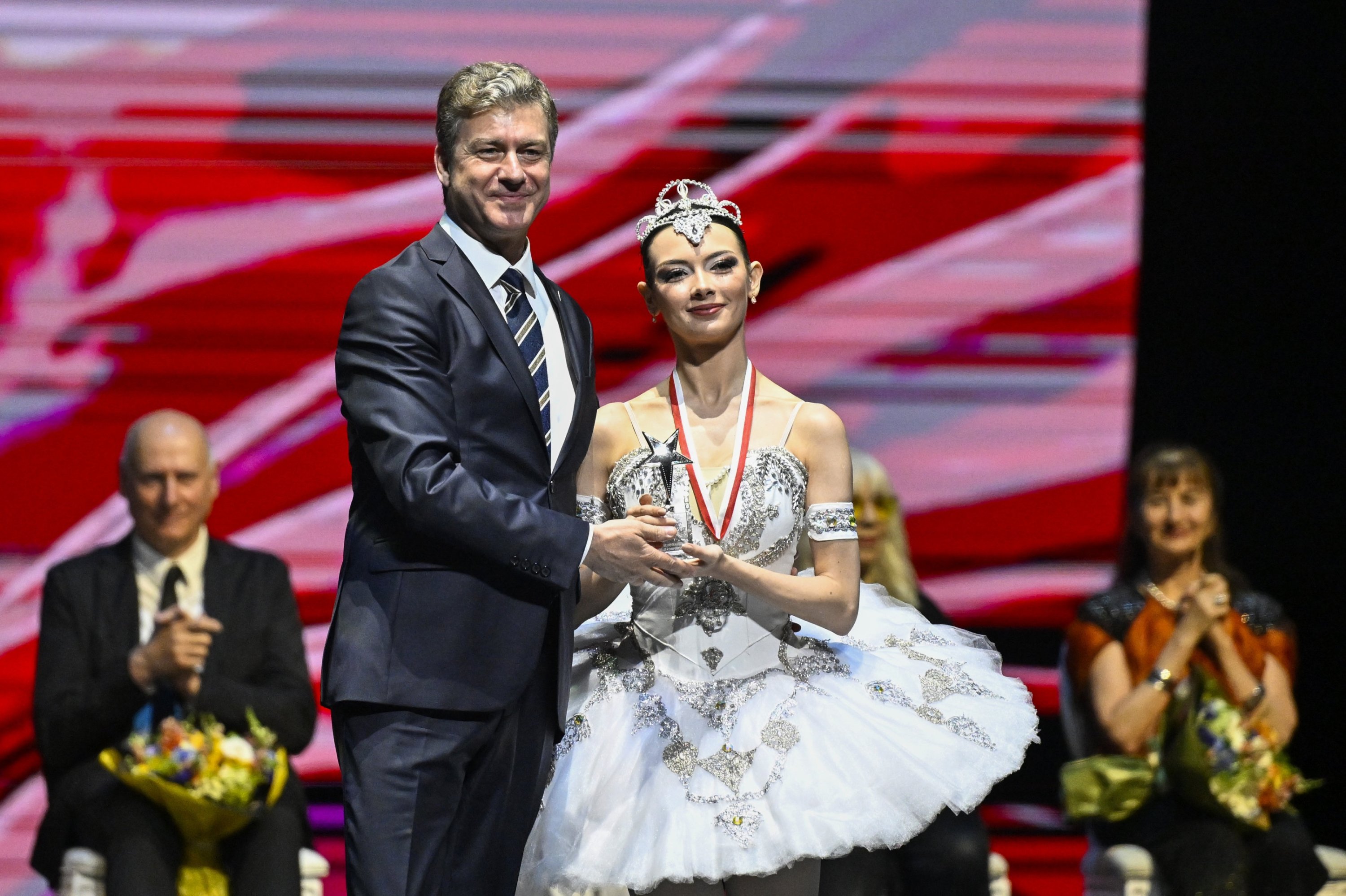 Türk balerin Nilay Tahiroğlu Moskova’da finalde yarışacak
