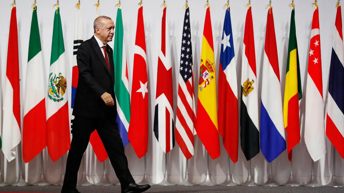 Araştırma: Türk diplomasisinin yönü son 25 yılda nasıl değişti?