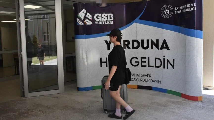 “Seyahatsever” ile gençlere 5 gün ücretsiz yurt imkanı