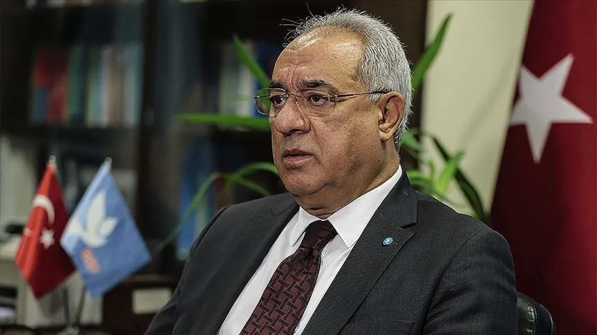 Aksakal’dan YKS tepkisi: Yanlış soru sorabilir mi?