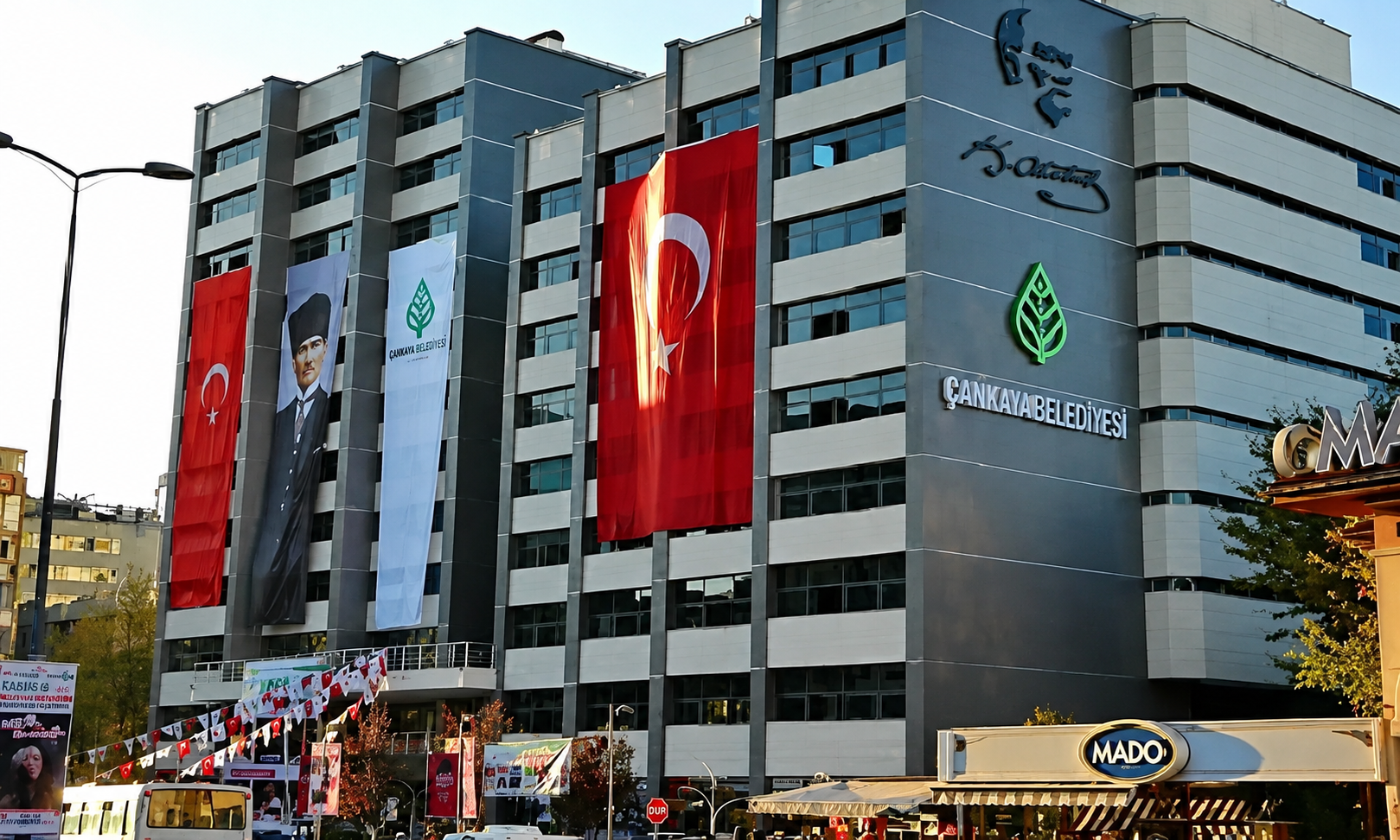 Çankaya Belediye Başkanı'nın özel kalem müdürü gözaltında