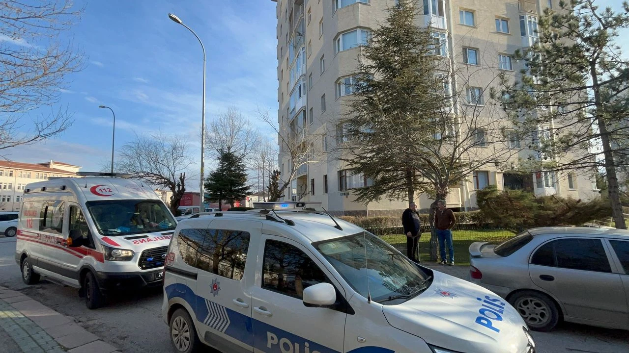 Komşu kavgası kanlı bitti: Bir çocuk da yaralandı