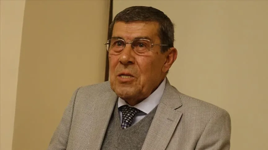 Türk tiyatrosunun usta ismi Zihni Göktay hayatını kaybetti