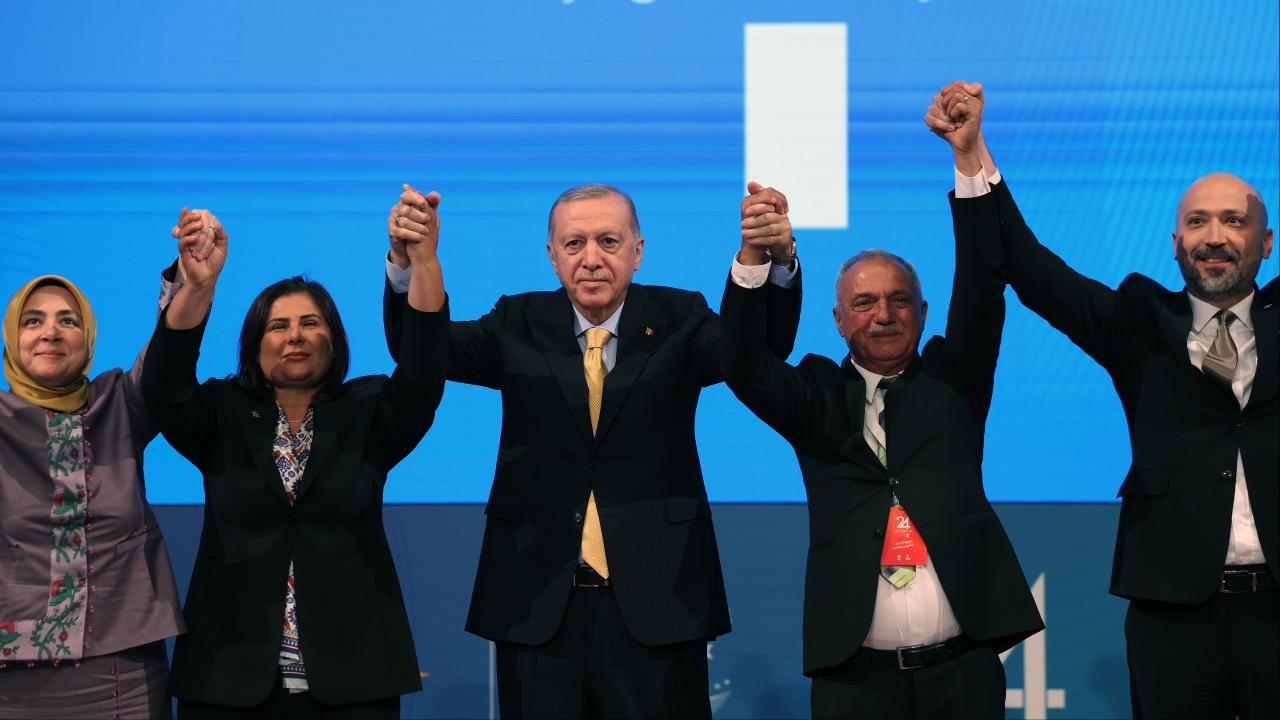 İddia: 2 belediye başkanı AK Parti'ye geçiyor