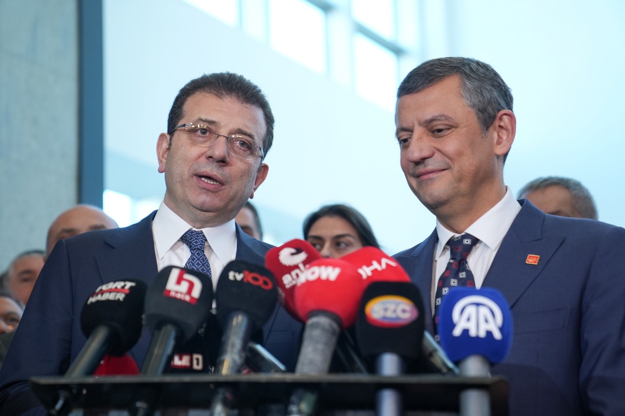 Özel'den Silivri sonrası dikkat çeken mesaj: İmamoğlu'yla tam mutabakat içindeyiz