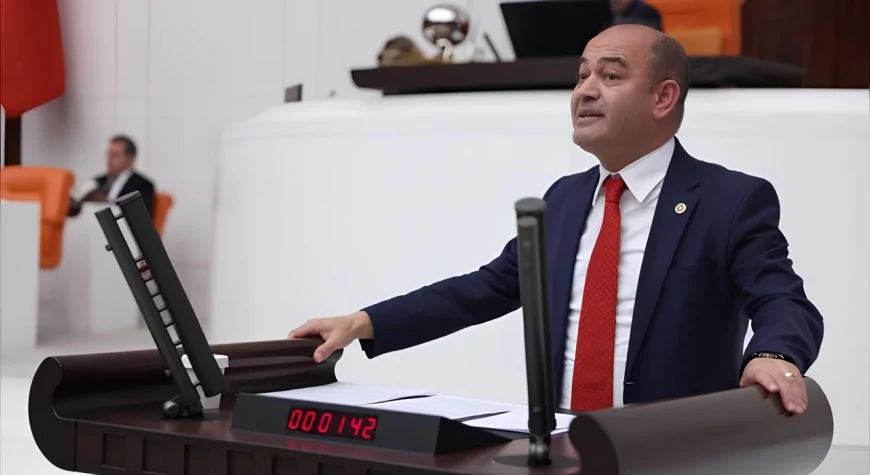 CHP'li Karabat'tan VakıfBank tepkisi: Esnaf kredi beklerken yarışmaya sponsor oluyor