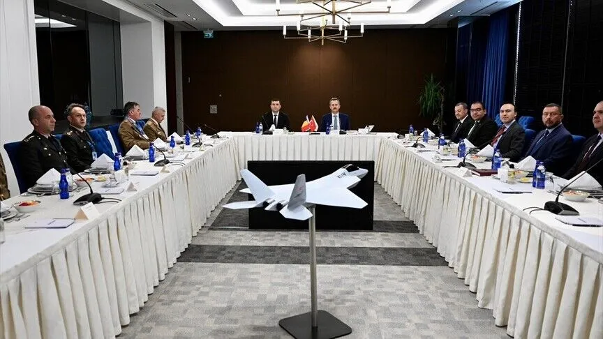 Zirve öncesi anlamlı ziyaret: Romanyalı bakan TUSAŞ'ta