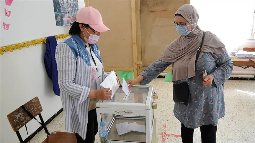 Düşük katılım krizi: Cezayir seçimlerinde halkın mesajı ne?