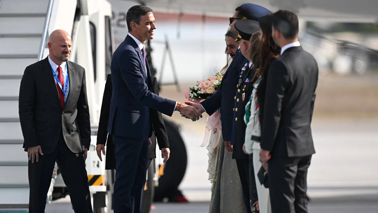 Pedro Sanchez NATO Zirvesi için Ankara’ya geldi