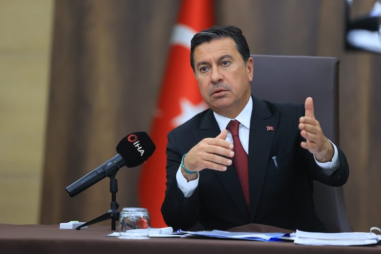 Ahmet Aras'tan AK Parti iddialarına net yanıt: Maksadı belli yalanlar