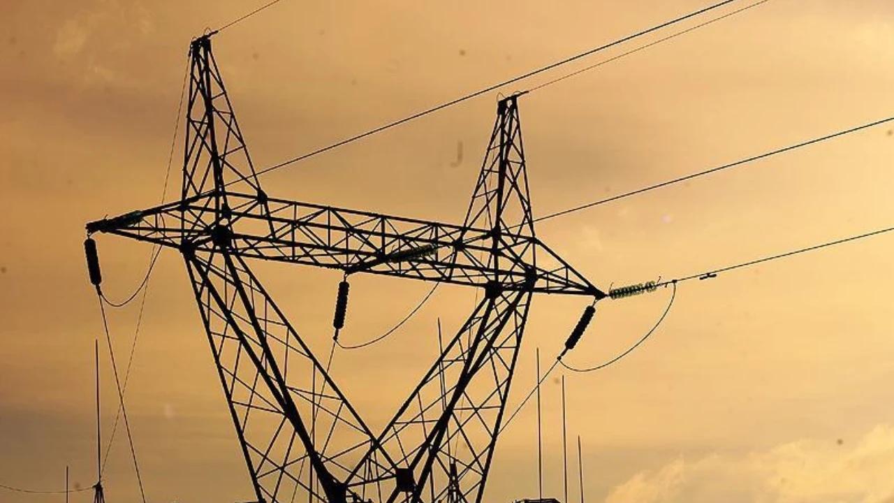 Çankaya'da elektrik kesintisi! 48 noktada arıza var