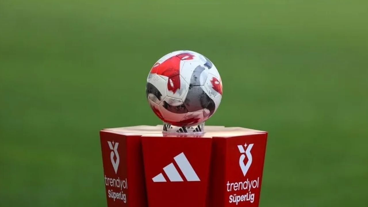Süper Lig'de derbi takvimi açıklandı! İşte dev maçların haftaları