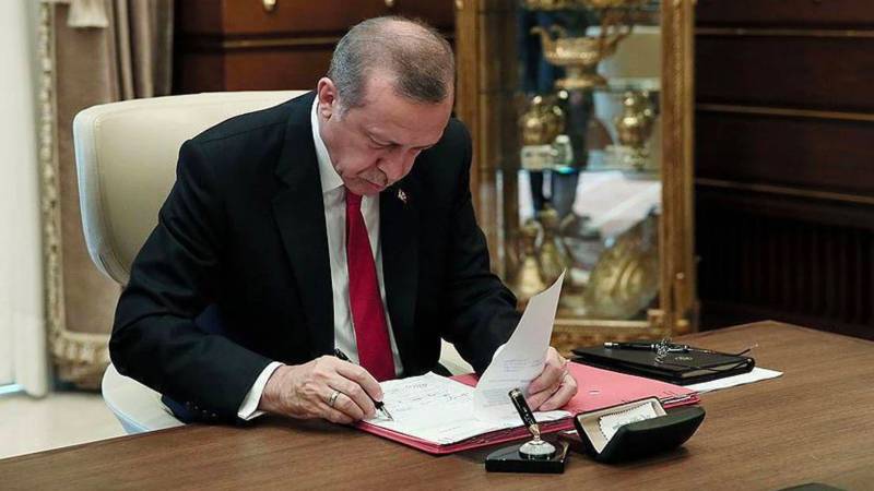 Resmî Gazete’de yayımlandı: Danimarka Büyükelçiliğine Burak Özügergin atandı