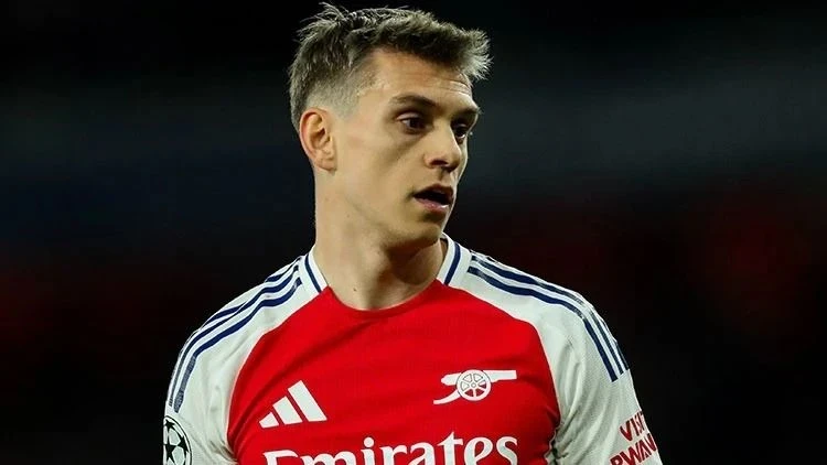 Beşiktaş Leandro Trossard transferini KAP'a bildirdi