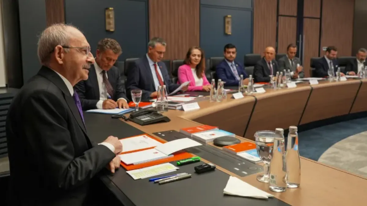 CHP MYK'sında büyük örgüt hareketliliği: Yeni atamalar ve kurultay hazırlığı