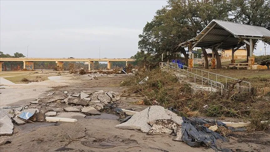 Texas sular altında! Sel felaketinde can kaybı