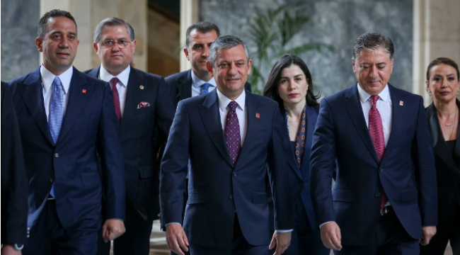 İddia: Özgür Özel CHP'den istifa mı edecek? Kulisler hareketlendi