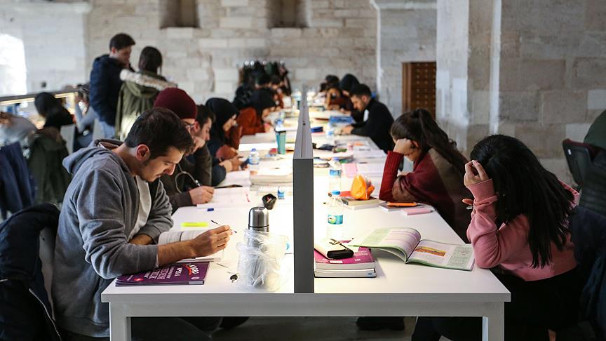 Öğrenciler dikkat: Bu kurallar kaydınızı sildirebilir