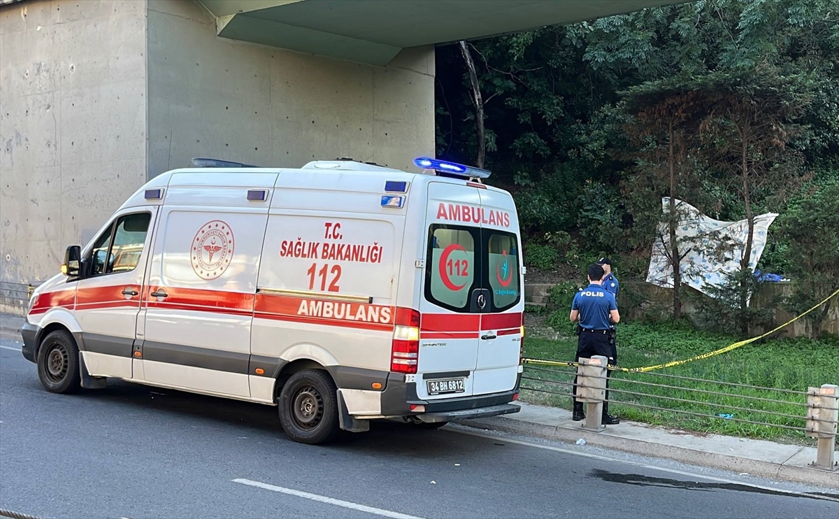 Şişli’de yol kenarında şüpheli ceset bulundu