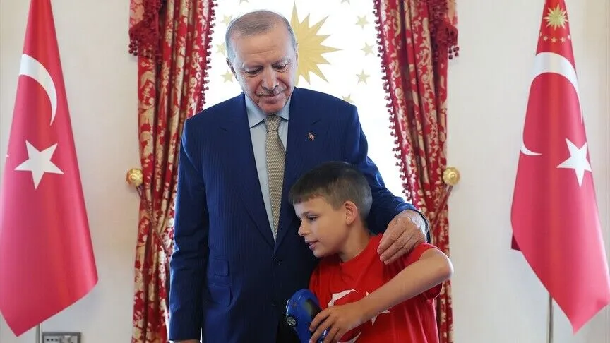 Nefrete karşı kek dağıtan Joshua Harris, Erdoğan’la buluştu