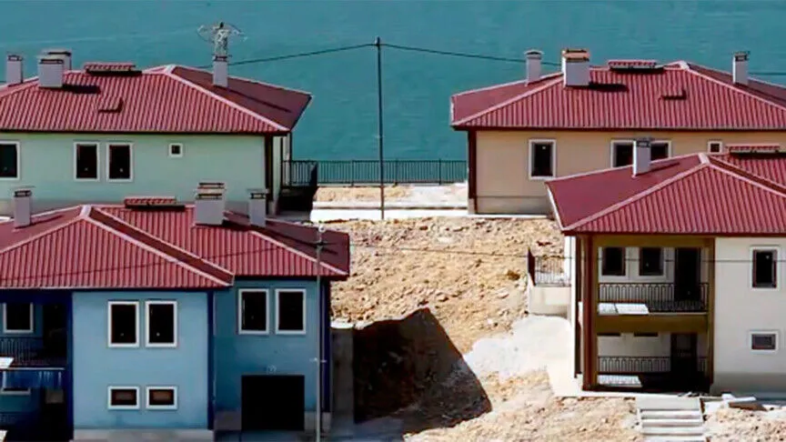 Bakan Kurum paylaştı! Deprem köyleri yeniden ayağa kalktı