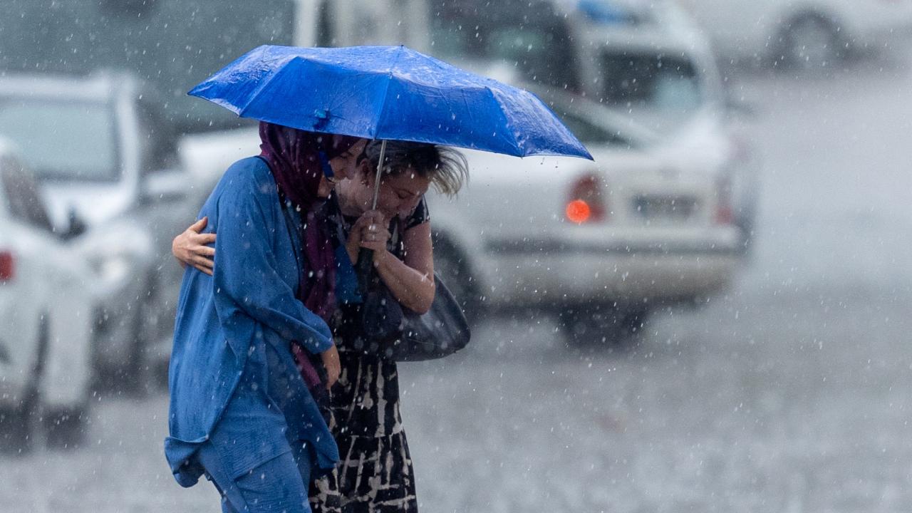 Meteoroloji’den kuvvetli sağanak uyarısı: İstanbul ve Ankara dahil birçok il listede